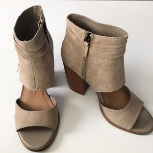 Crown Vintage Danica Block Heel